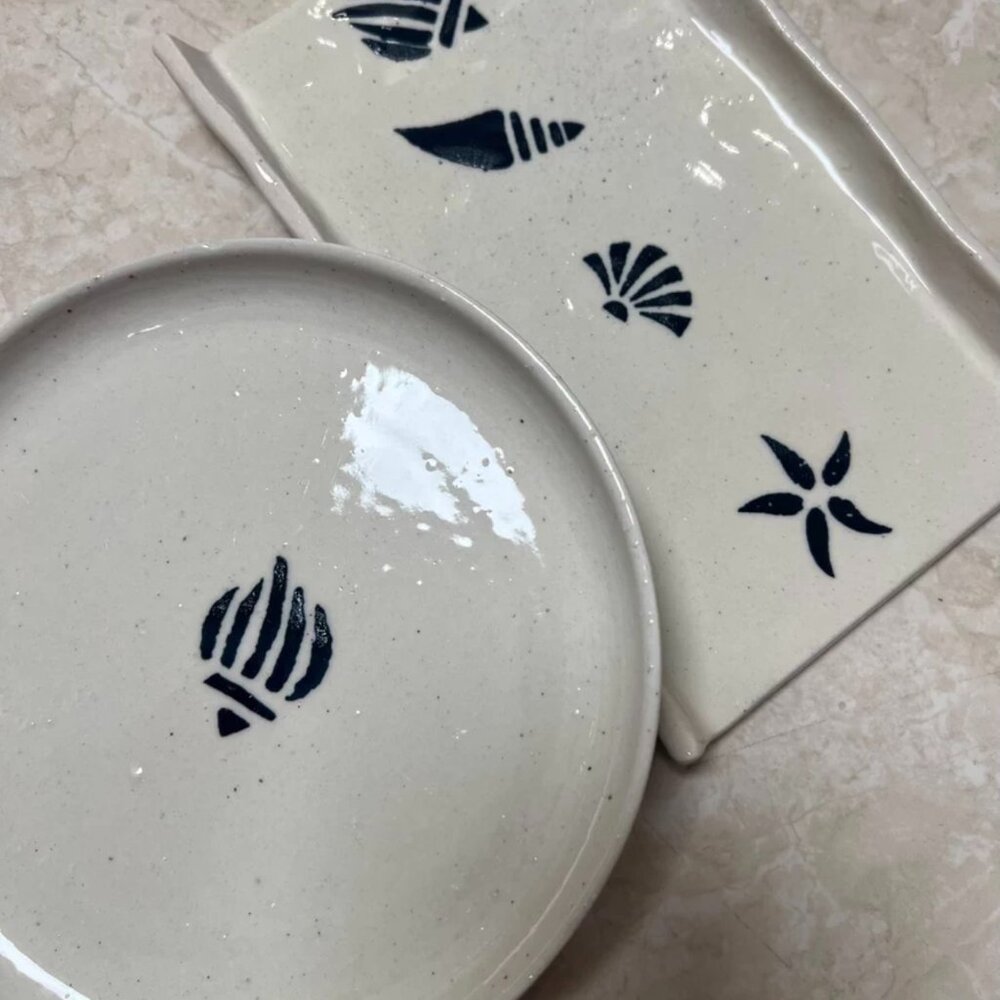 Vintage Japanese Ceramic Plates – Seashell Motif – Set of 2
